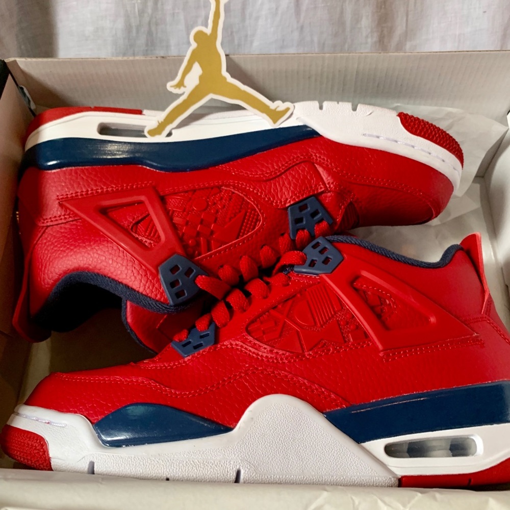 Air Jordan Retro 4